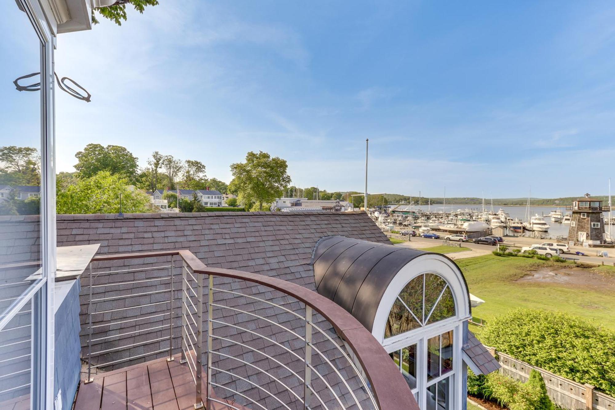 Downtown Essex Apartment - Steps To River! Esterno foto